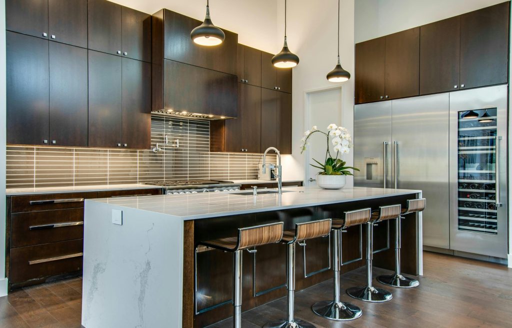 Kitchen Remodel Brown_White_Stainless Steel